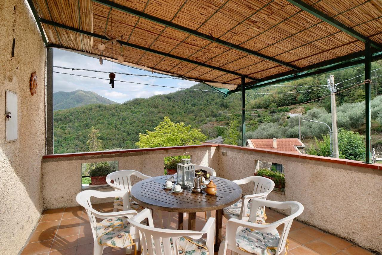 Ferienwohnung Ca De Baci Vessalico Exterior foto