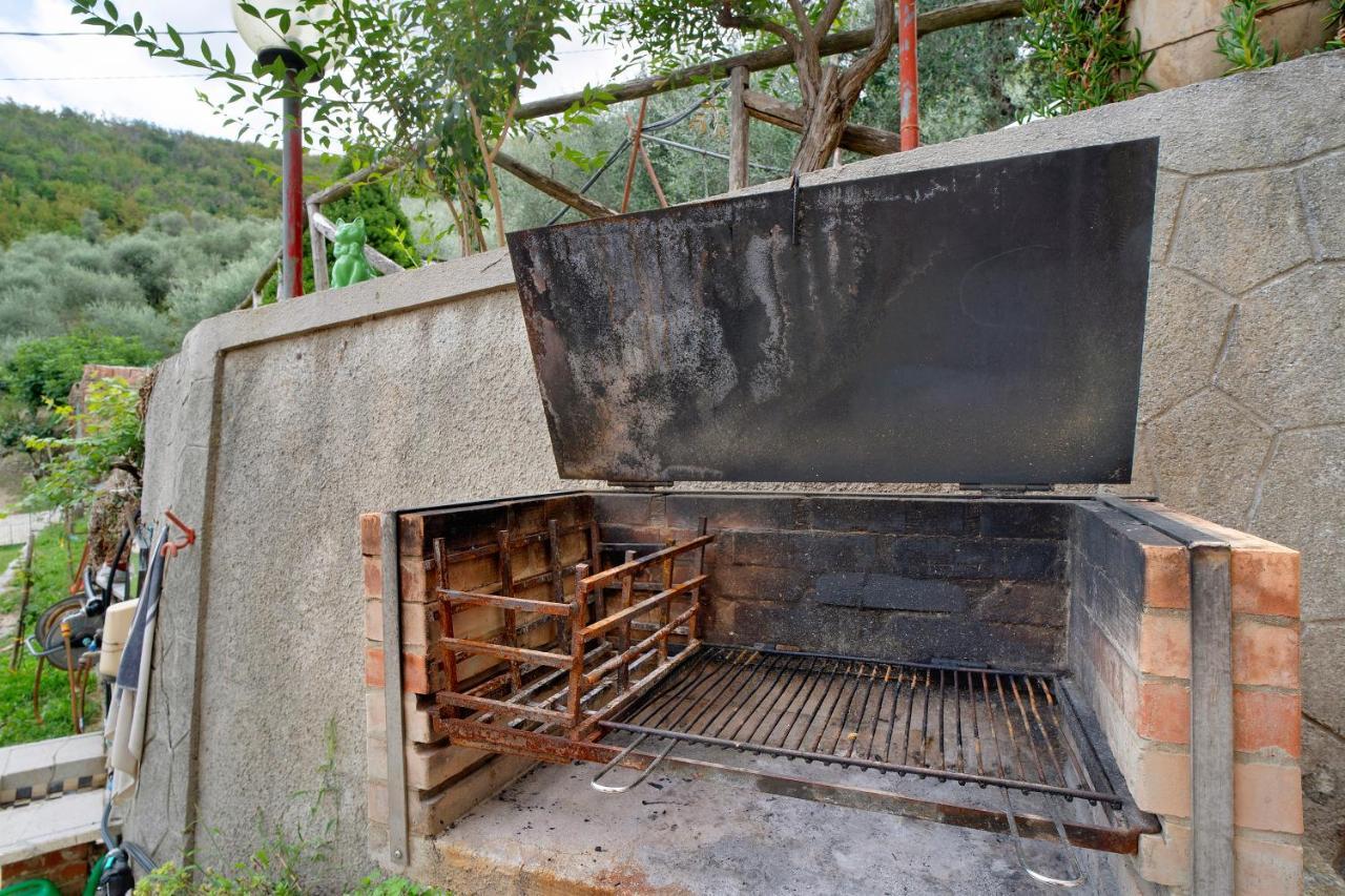 Ferienwohnung Ca De Baci Vessalico Exterior foto