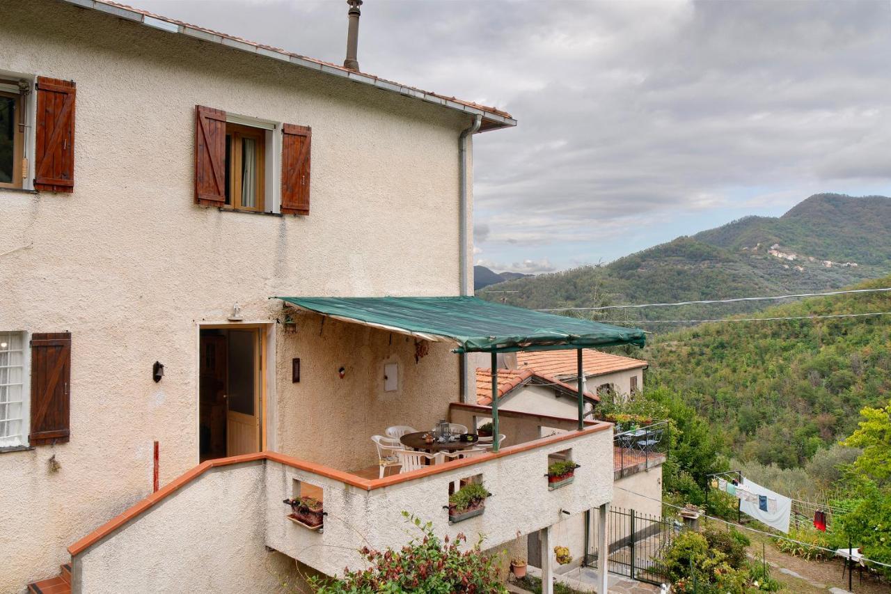 Ferienwohnung Ca De Baci Vessalico Exterior foto