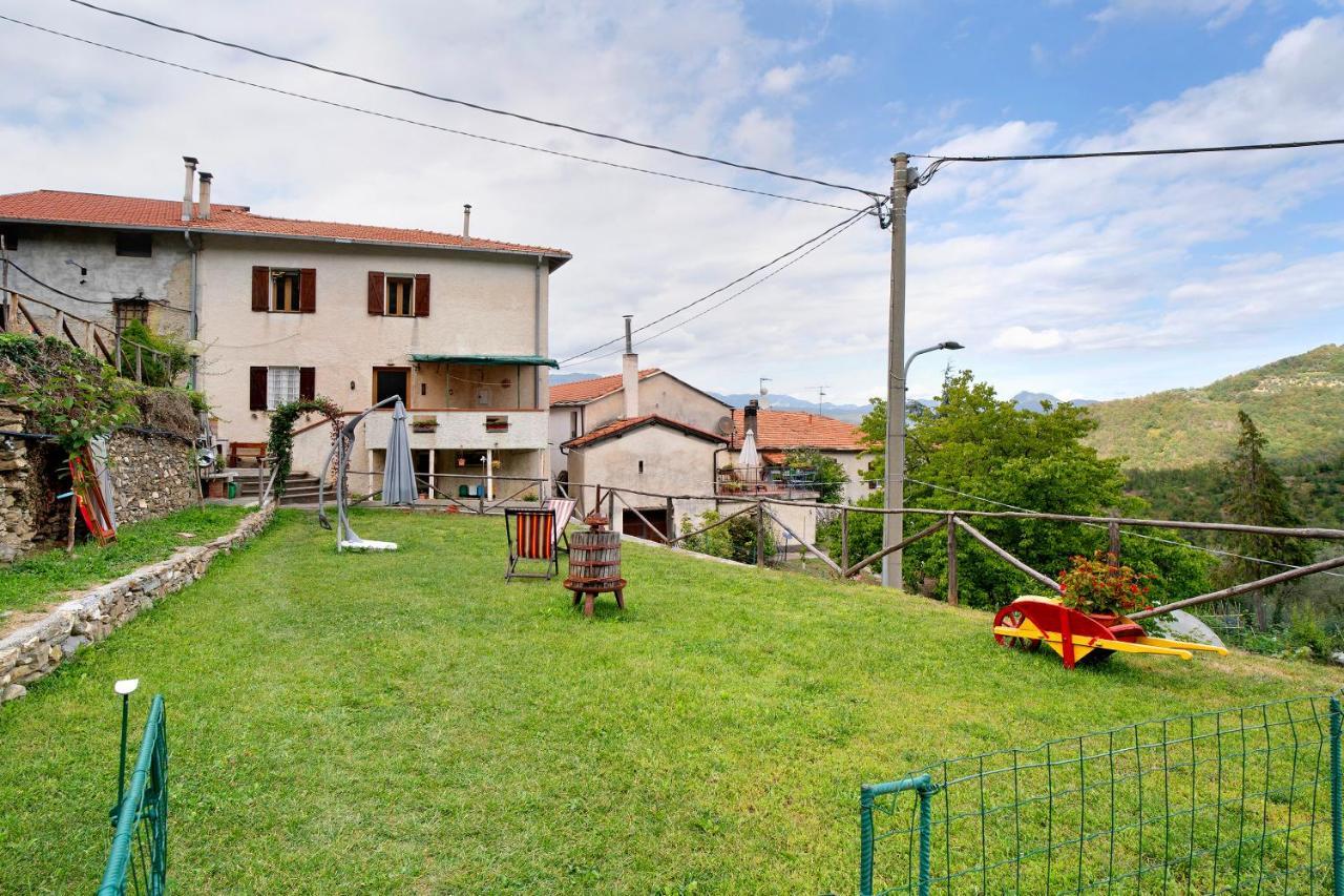 Ferienwohnung Ca De Baci Vessalico Exterior foto